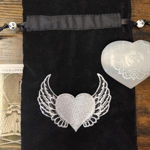 Deluxe Tarot Karten Beutel Tasche, gefütterter Beutel, handgefertigte Stickerei- Engelsflügel-Tibetanische Silberperlen- Neues Design- Baumwolle SAMT