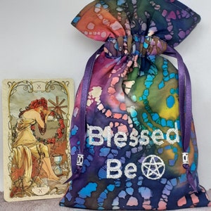 Deluxe Tarot Karten Beutel Tasche, gefütterter Beutel, handgefertigt -Stickerei- Gesegnete Be-tibetische Silberperlen - Neues Design