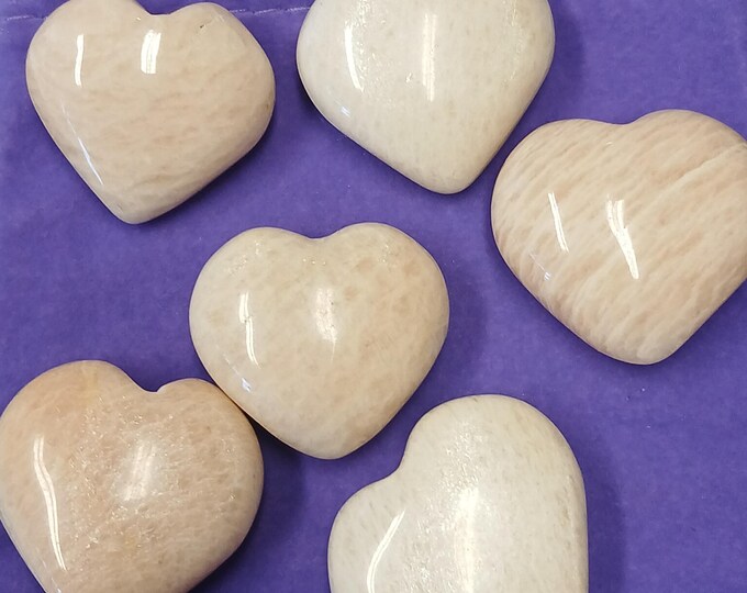 Moonstone-Heart-35 mm-New Beginnings-Protection-Gift-Yourself-Friends-Family-Loved One