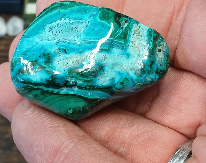 Malacolla -Specimen-Peace-Gift-Yourself-Friends-Family-Loved One