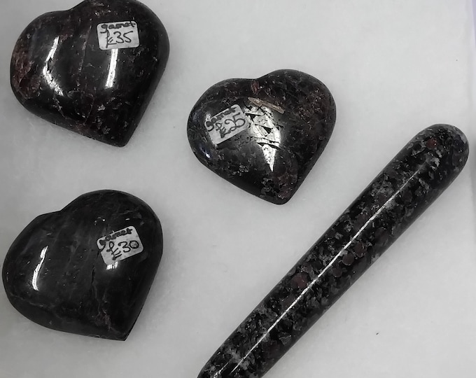 Garnet x 3 Hearts- x 1 Garnet and Black Tourmaline Wand-Gift Set-Gift-Yourself-Friends-Family-Loved One