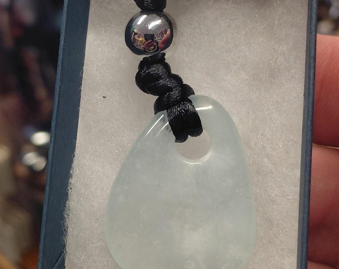 Aquamarine Pendant: Necklace