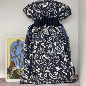 Deluxe Tarot Karten Tasche, gefütterte Tasche, handgefertigt - Charm-Tibetanische Silberperlen-Neues Design