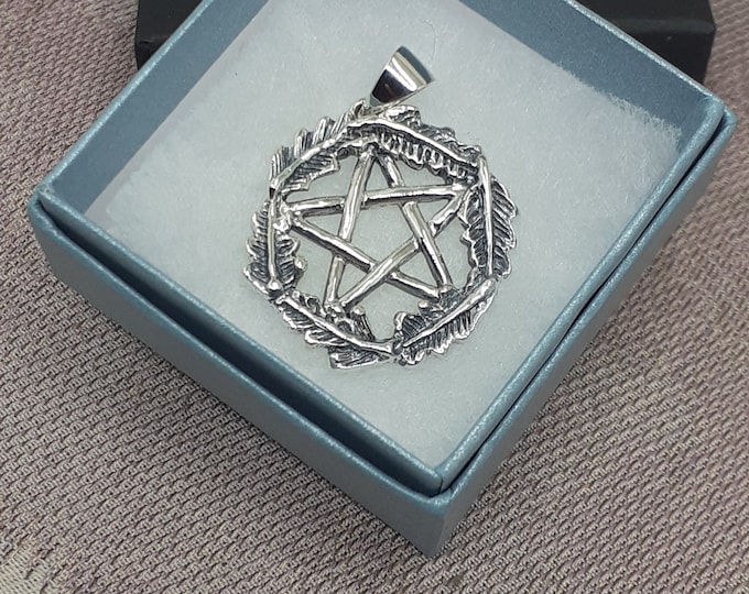 Pendant Sterling Silver 925 - Pentagram-Oak Leaf-New "Goddess Collection"- 23mm- Lovely Gift- Yourself- Friends- Family-Loved One
