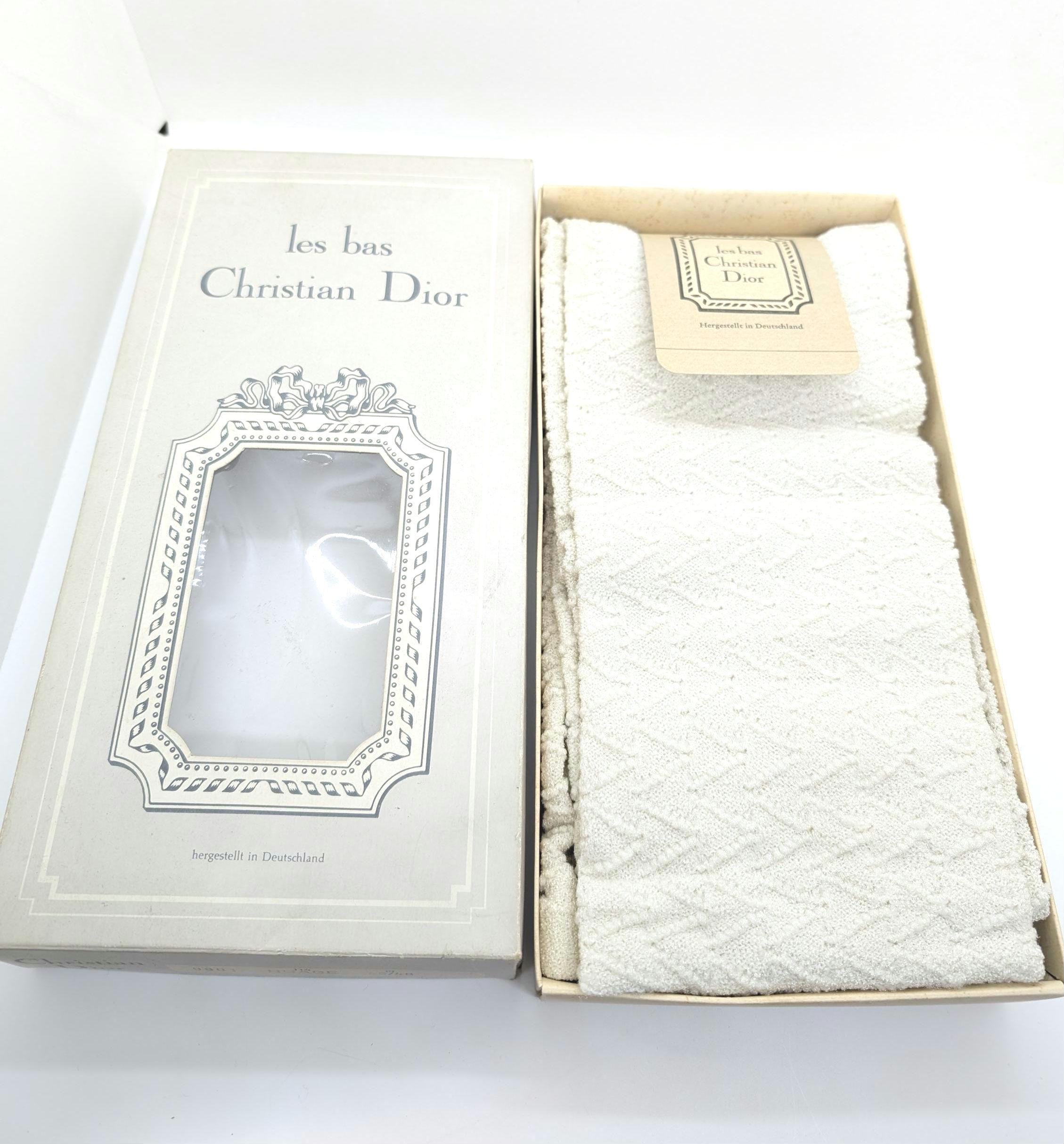 Christian Dior サテンパジャマ Mサイズ アイボリー 【公式通販】