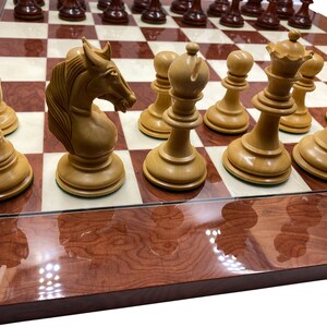 Chess board Ferrer red glossy & Unicorn luxury chess set image 3