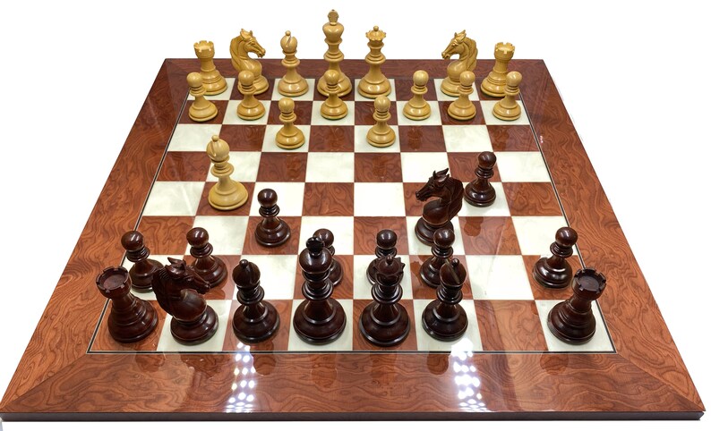 Chess board Ferrer red glossy & Unicorn luxury chess set image 2
