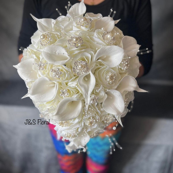 Romantic Cascading White Silver Wedding Bouquet, Roses Calla Lilies Diamond Blings Pearls Bridal Bouquet, Elegant Princess Teardrop Bouquet