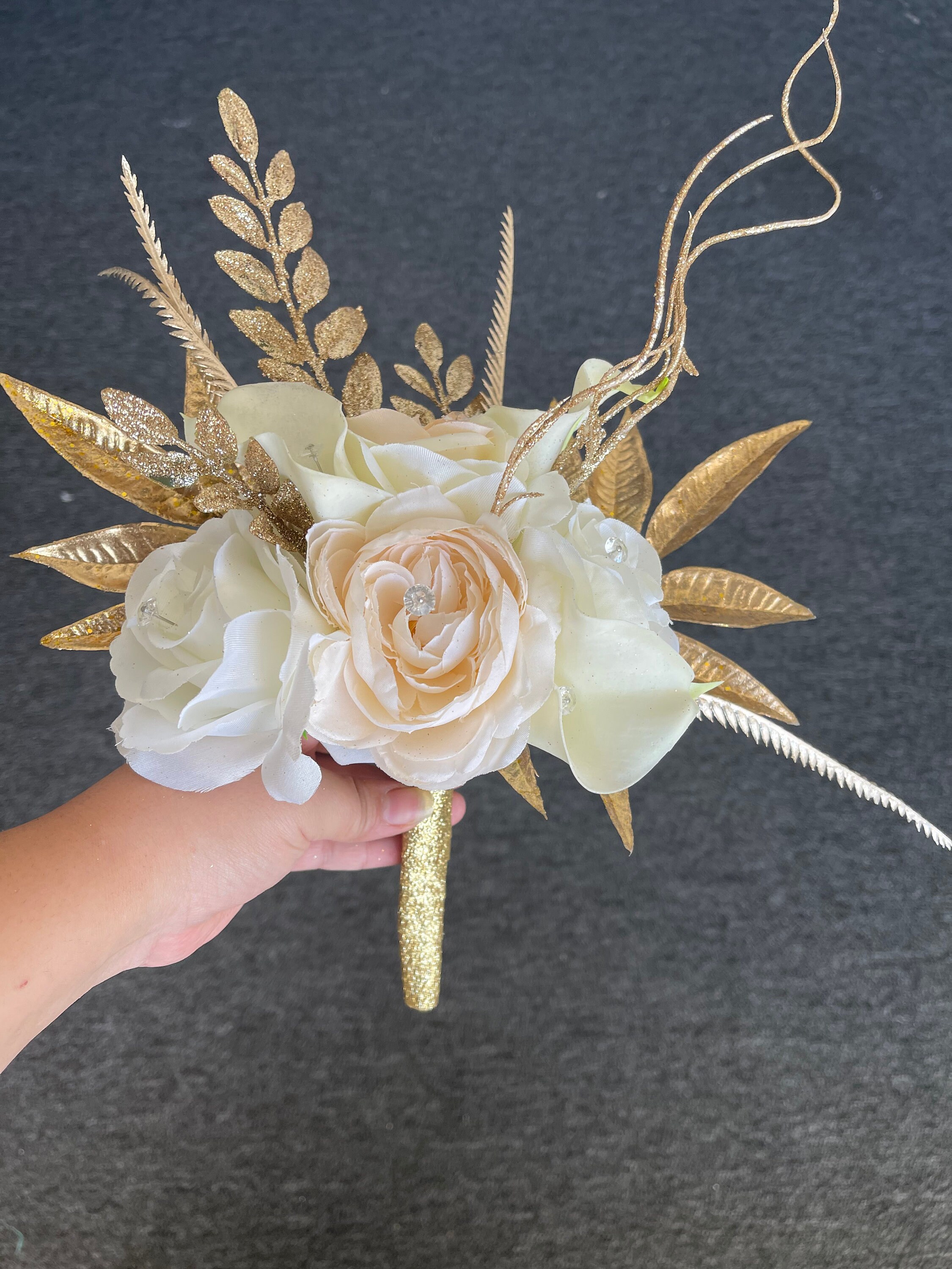 Ivory Cream White Bridal Bouquet Elegante Champagne White Etsy
