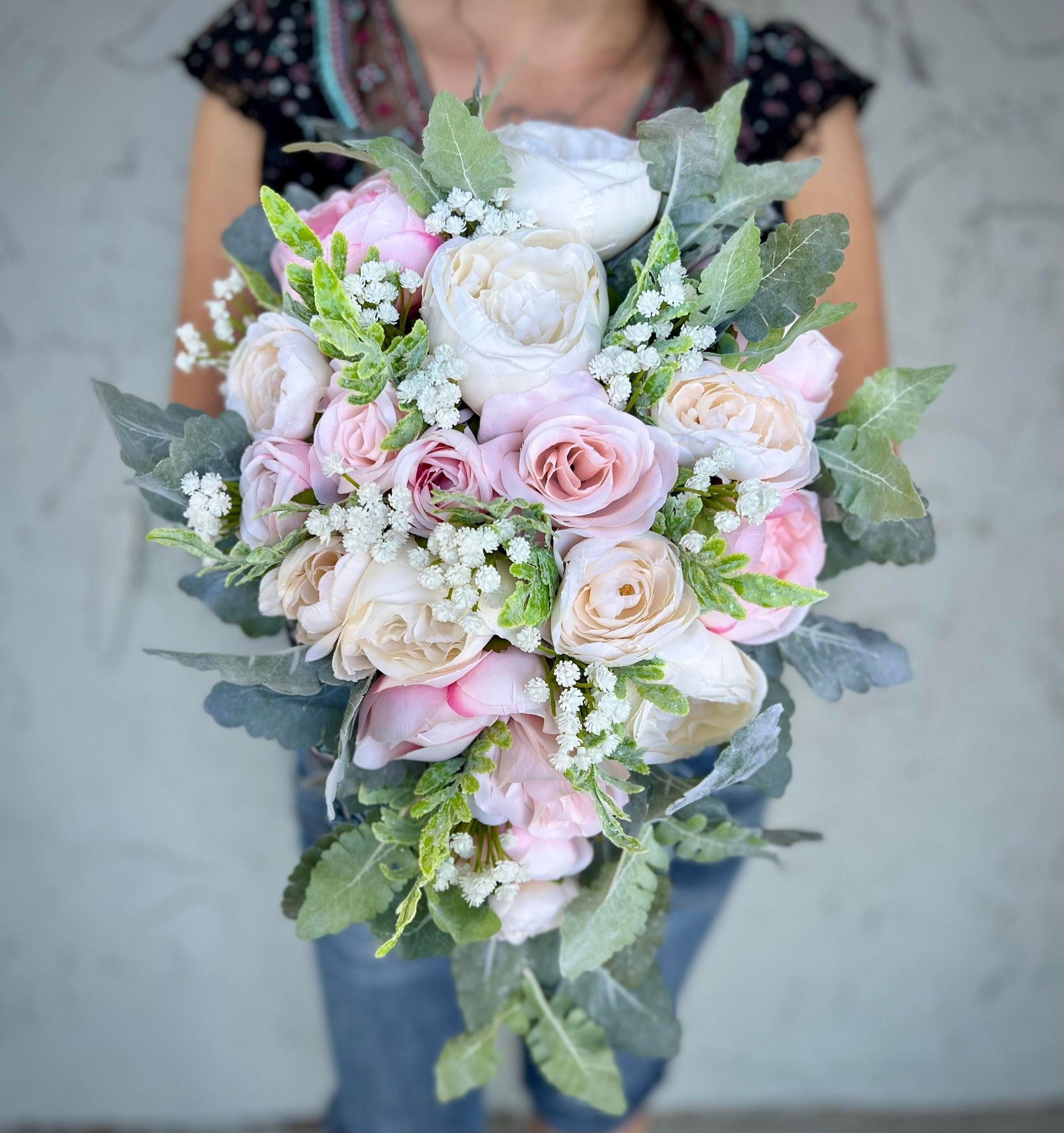 DIY Wedding Bouquet with soft pinks, ivory and baby's breath filler 😍