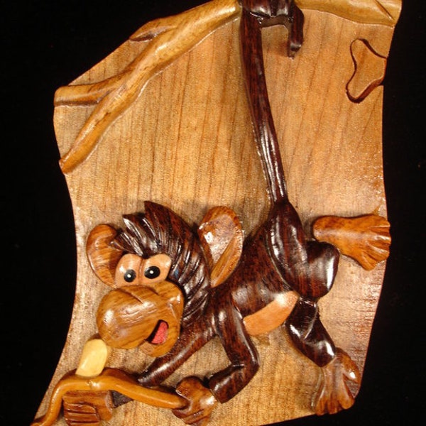 Beautifully hand crafted 3 dimensional Intarsia Wood Art MONKEY Puzzle Wooden Box