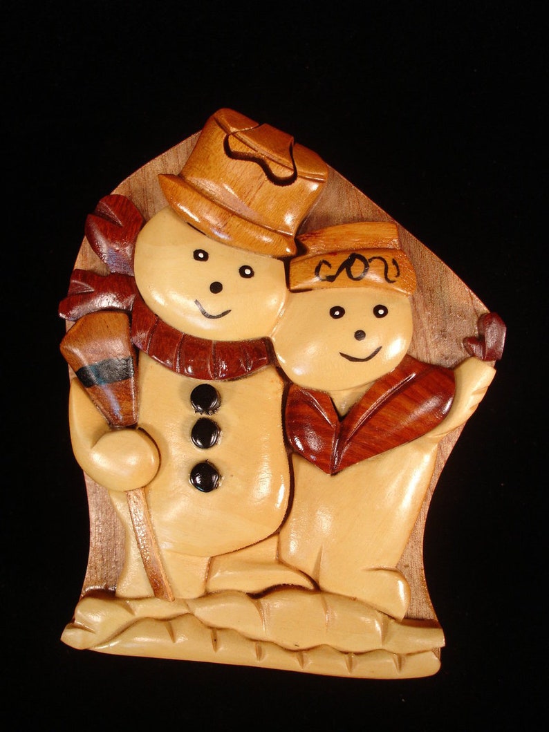 Beautifully hand crafted 3 dimensional Intarsia Wood Art SNOWMAN and WOMAN Puzzle Wooden Box