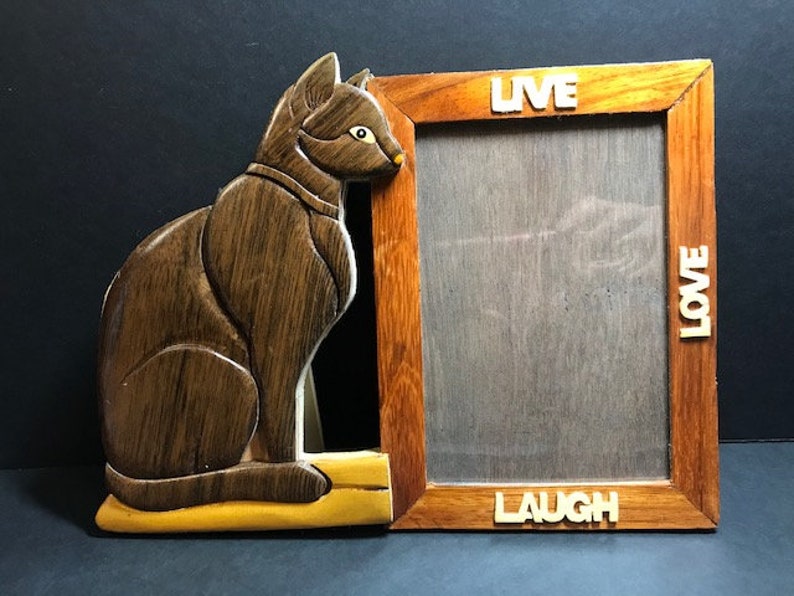Beautifully hand crafted 3 dimensional Intarsia Wood Art KITTY CAT Picture Photo Frame