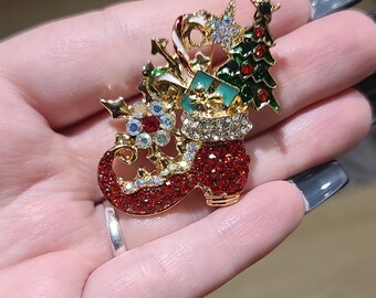 Christmas Boot Brooch, Christmas Stocking Brooch, Christmas Brooch, Christmas Pin