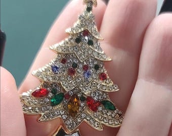 Christmas Tree Brooch, Christmas Tree Pin, Christmas Brooch, Christmas Pin, Holiday Brooch, Holiday Pin