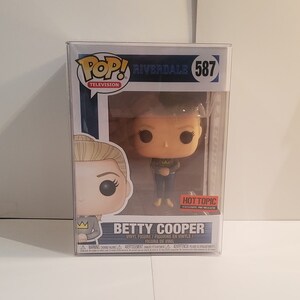 Funko pop betty cooper 587 discount