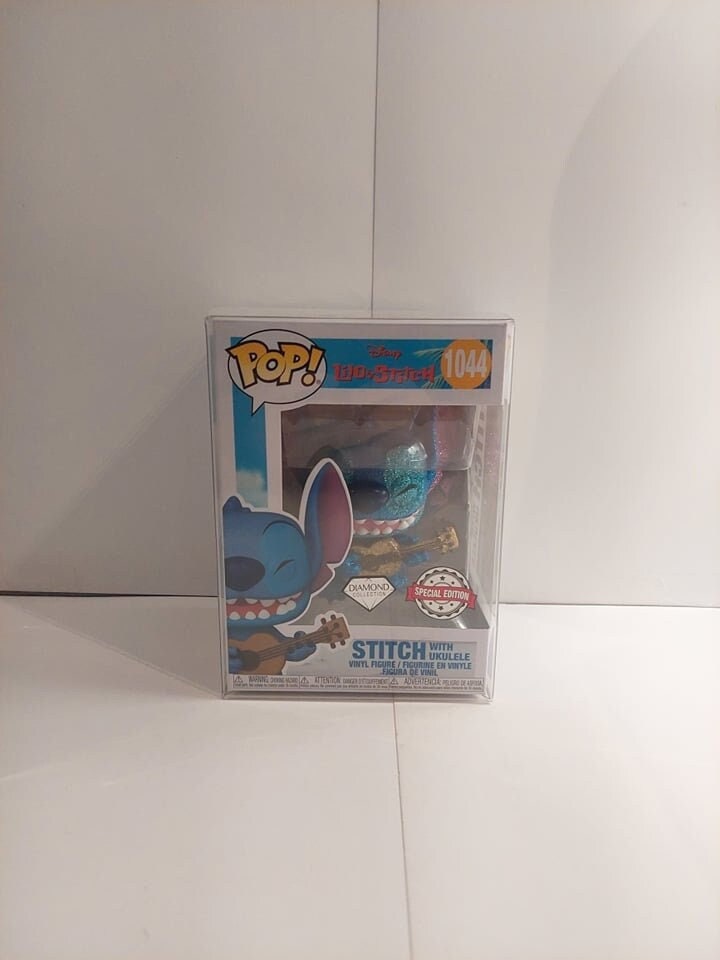 Funko Pop Lilo & Stitch Stitch with Ukulele Diamond Glitter Figure