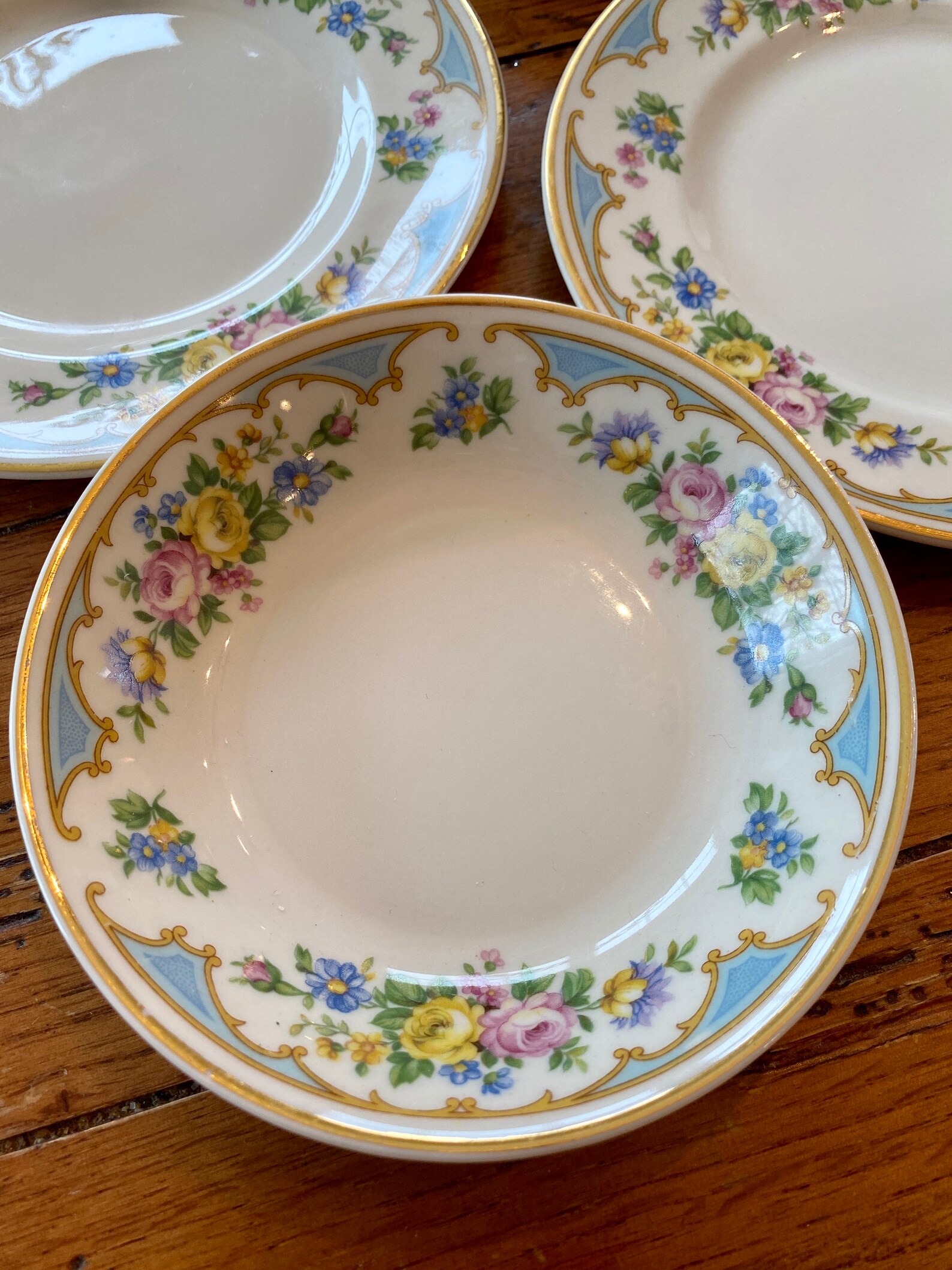 Old Ivory Syracuse China - vcs3maj