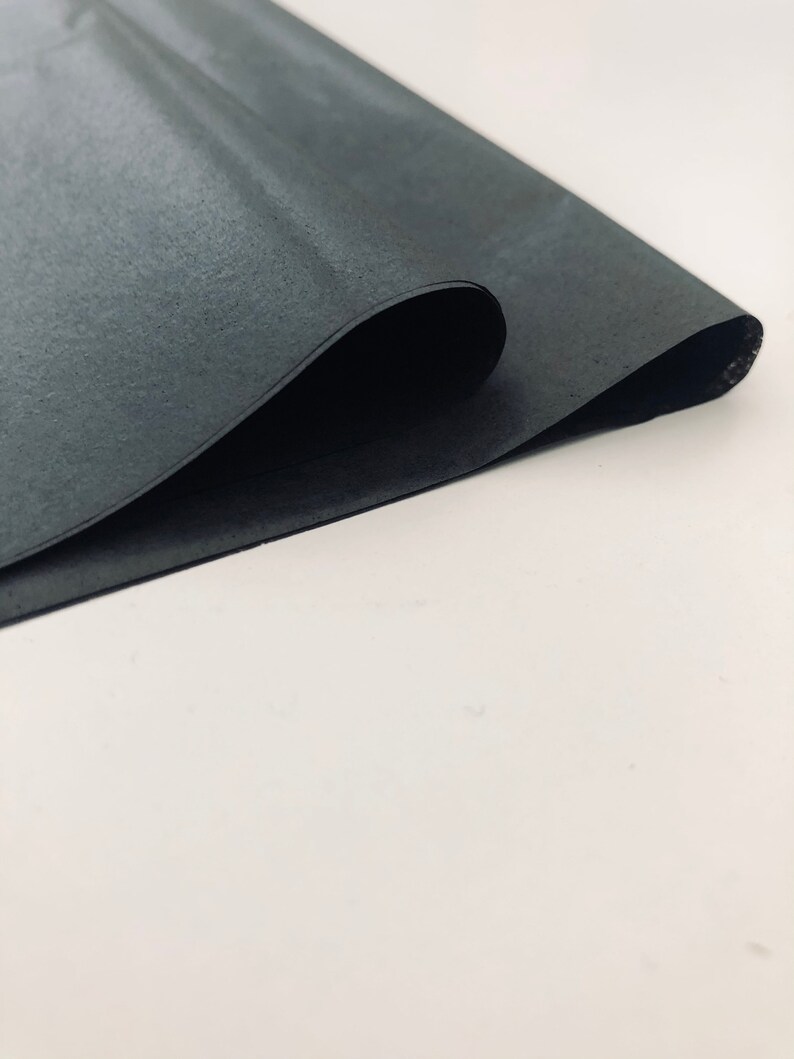 Black Tissue Paper
 Black Tissue Paper Deluxe Tissue Paper 14gsm Recyclable