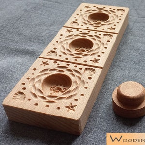 Ravioli  mold for Pastamaker  &quot;MARE NOSTRUM&quot;. 3 cavities. Equipped with pestle. Raviolo 6,5X6,5 cm, stuffed 3 cm. Mold 8x22 cm