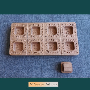 Ravioli mold  " PAVONCELLA". 8 cavità. Fallo veloce e semplice! Con pestello. Raviolo 5x5 cm, ripieno 2,5 cm