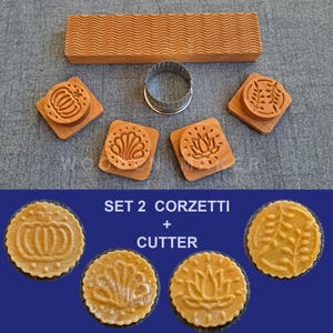 NEW! CORZETTI SET 2 . 4 stamps + tablet + cutter. Beech tree and oil for food use. Size 6x6 cm. Pasta diameter 4.5 cm