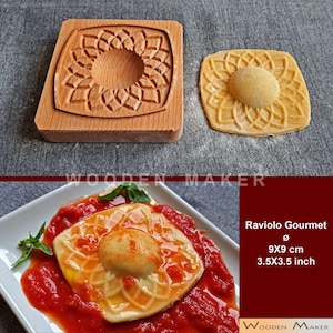 NOVITA'! Gourmet Mod. TIPS. Dimensioni 9x9 cm . Ripieno diametro 4 cm. Stampo con tagliapasta in rilievo per velocizzare la realizzazione