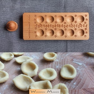 ORECCHIETTE Mod. "FIORELLINI". Stampo in legno per realizzare orecchiette. Stampo 22x9 cm