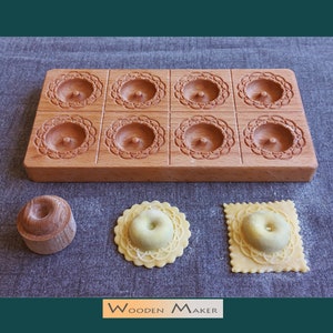 Ravioli mold "RING". 8 cavity , raviolo 5x5 cm . Wood and certificate oil