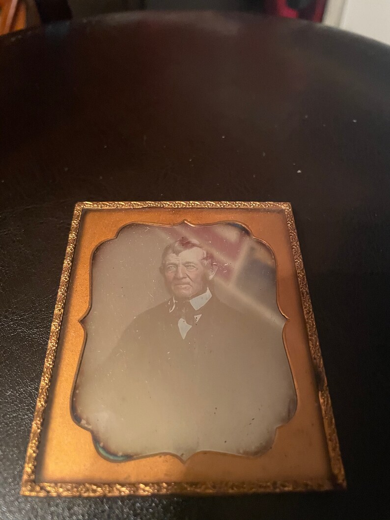 16 Daguerreotype of Gentleman