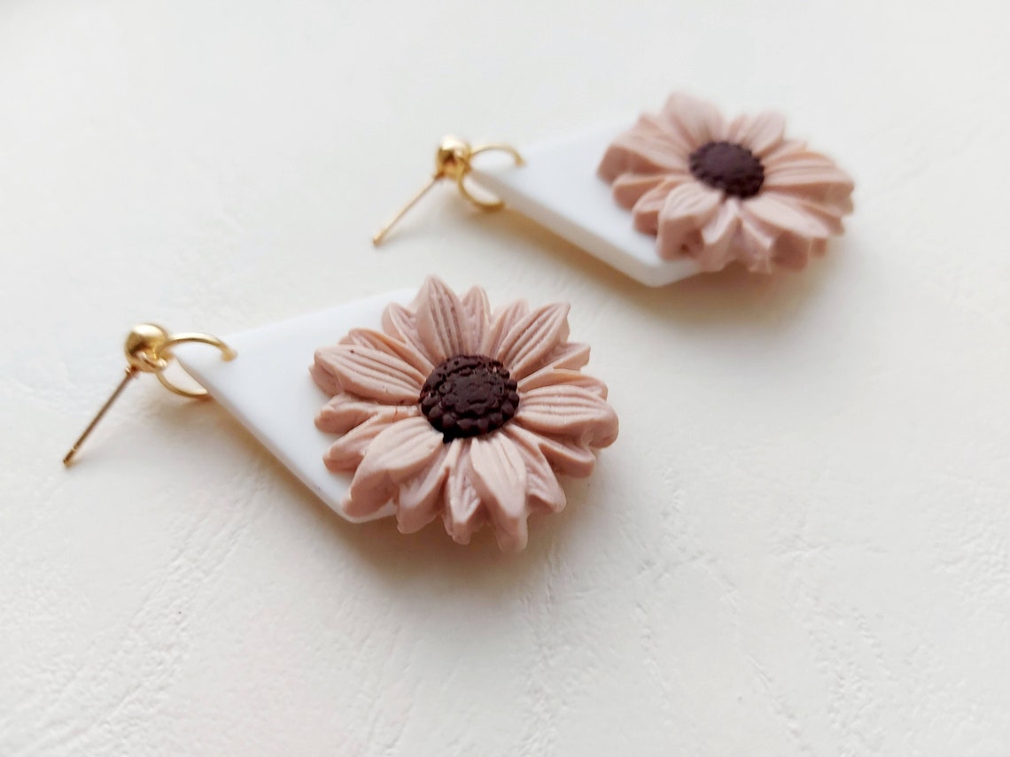 FLORA EARRINGS main image 1