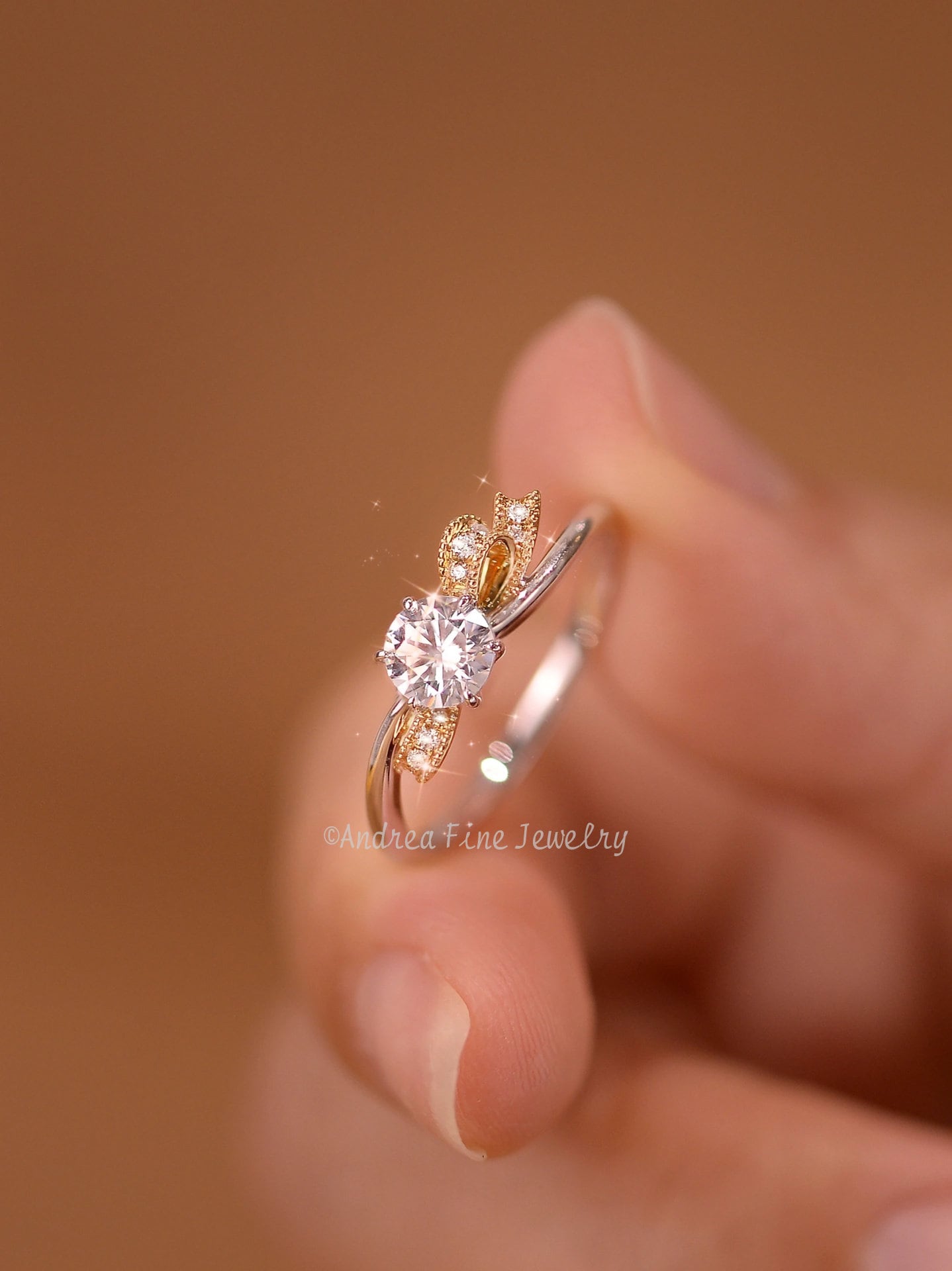 0.5 カラット モアッサナイト ツートンゴールド 結婚指輪 - 18K 0.5 カラット モアッサナイト ツートンゴールド 結婚指輪 - 18K