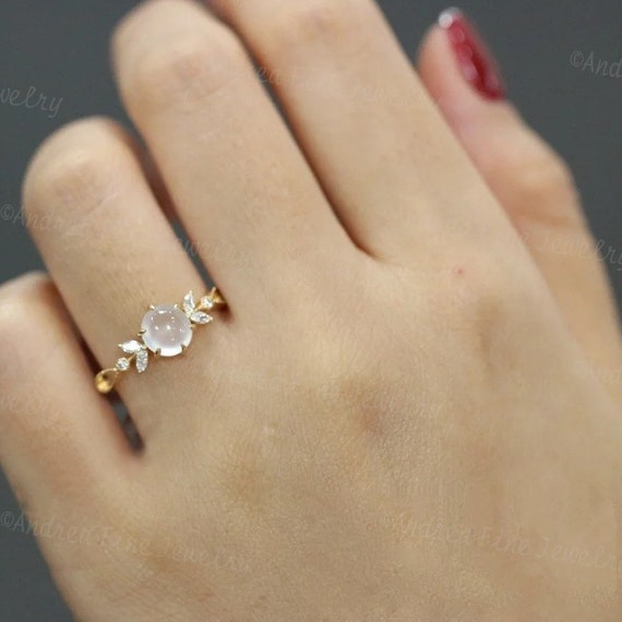 Gold ring on deals pinky finger feng shui