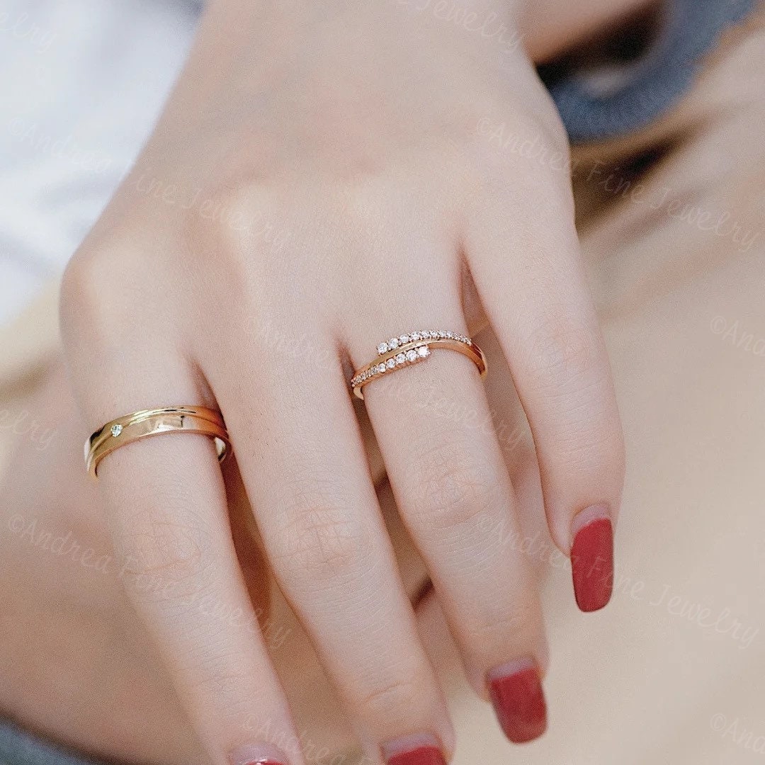 Amazon.com: CHWLNJN 18K Gold Youth Girl Simple Diamond Ring Exquisite  Princess Cut Zircon Ring Eternal Engagement Wedding Ring Stackable Diamond Ring  Ladies Fashion Jewelry (8)