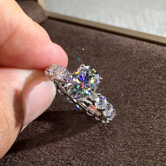 2 Carat Solitaire Engagement Ring Oval Cut Moissanite Diamond