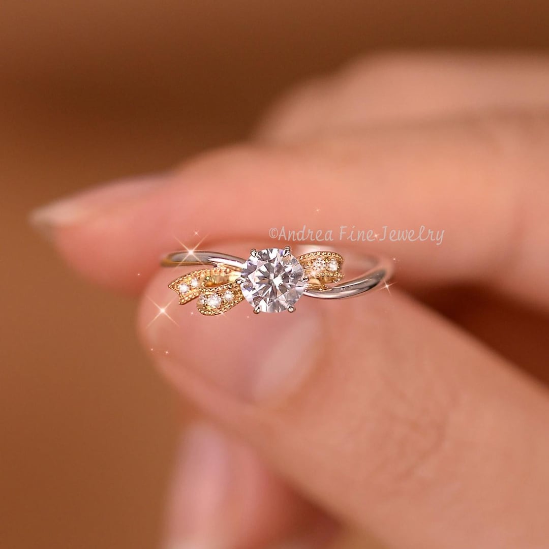 0.5 カラット モアッサナイト ツートンゴールド 結婚指輪 - 18K
