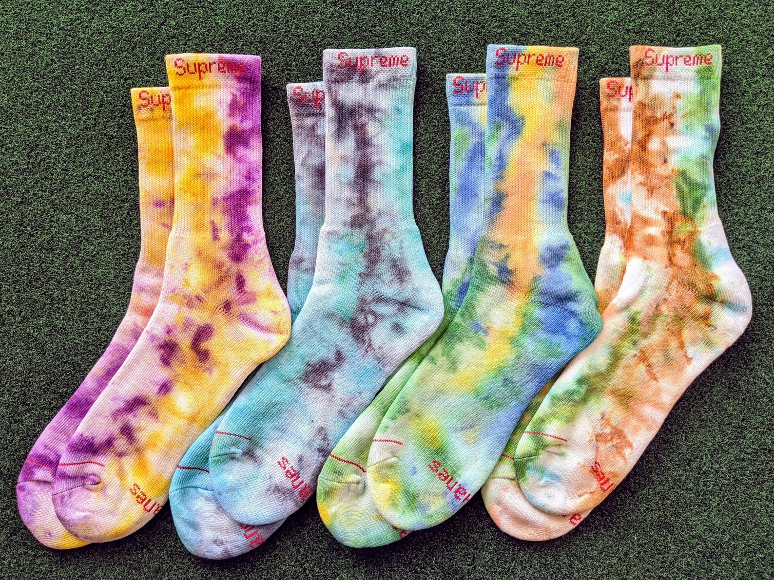 supreme tie dye