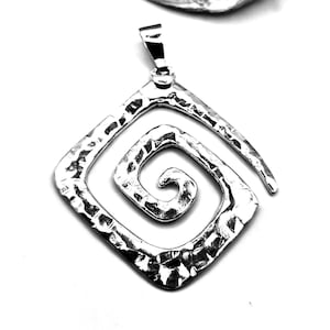 Handmade Silver 925 Greek Key Meander Hammered Pendant Necklace