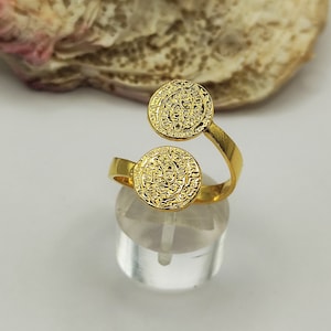 Anello in argento placcato oro con moneta greca del disco di Festo