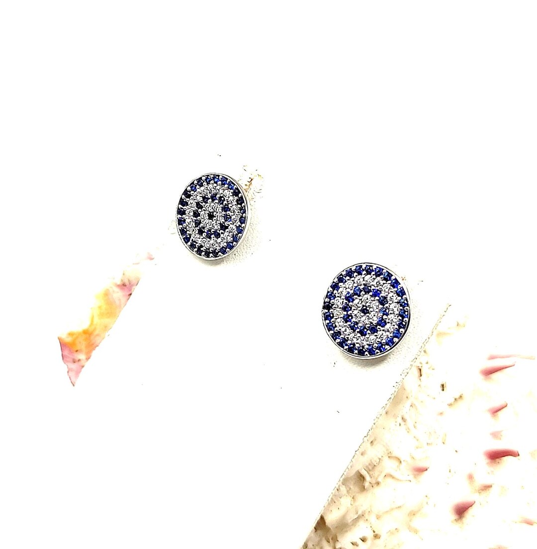 ジルコン入りハンドメイドのイーブルアイシルバースタッドピアス