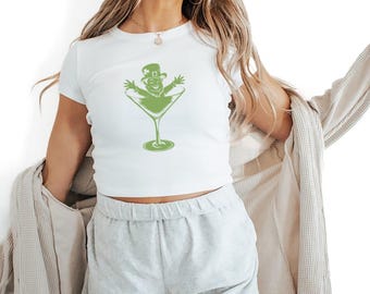 St. Patrick's Day Crop Top for Women, Leprechaun Martini Crop Top, Trendy St. Patty's Day Cropped Tee Shirt, Green Shamrock Martini CropTop
