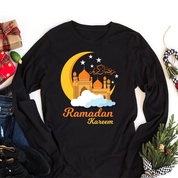 Funny Happy Ramadan Kareem T-Shirt | Calligraphy Islamic Tee Funny Happy Ramadan Kareem T-Shirt | Calligraphy Islamic Tee
