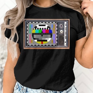 Retro Television TV No Signal Sign Gift for Men Women Kids T-Shirt Television TV No Signal Birthday Holiday Presents Men Women Kids Tshirt