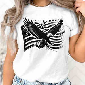 Flying Bald American Eagle Bird 4th of July Patriotic Gift T-Shirt Bald Eagle Bird Wildlife Birthday Holiday Presents Men Women Kids Tshirt