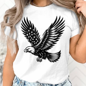 Flying Bald American Eagle Bird 4th of July Patriotic Gift T-Shirt Bald Eagle Bird Wildlife Birthday Holiday Presents Men Women Kids Tshirt