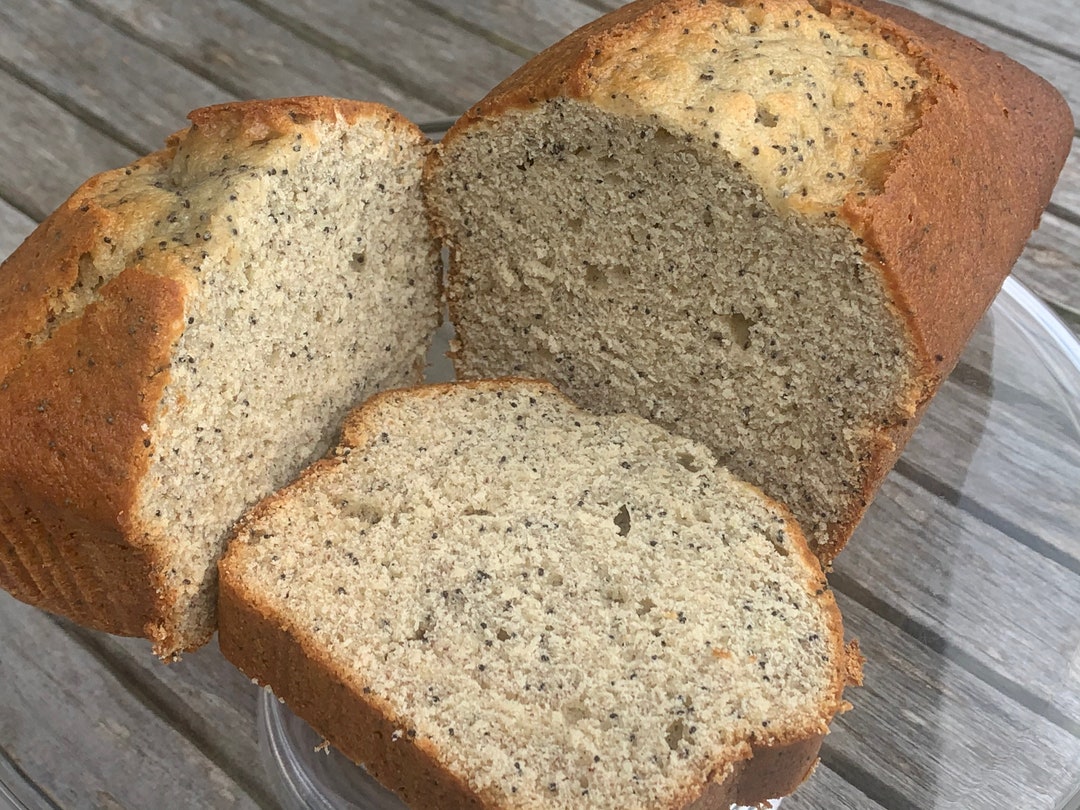 Large BANANA & POPPY SEED Loaf Cake, Baked in the Farmhouse Aga. Serves
