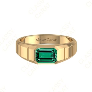 14K Gold Emerald Cut Men&#39;s Ring: Green Gemstone Wedding Band