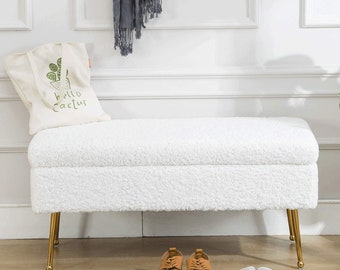 Featured image of post Bedroom Tufted Storage Bench / This elegant storage settee features all over button tufting for a luxurious look and feel.