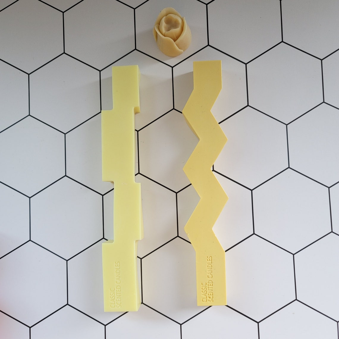 Zig Zag Candle