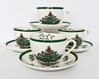 Vintage Spode Christmas Tree Cups and Saucers – England, Set of 4
